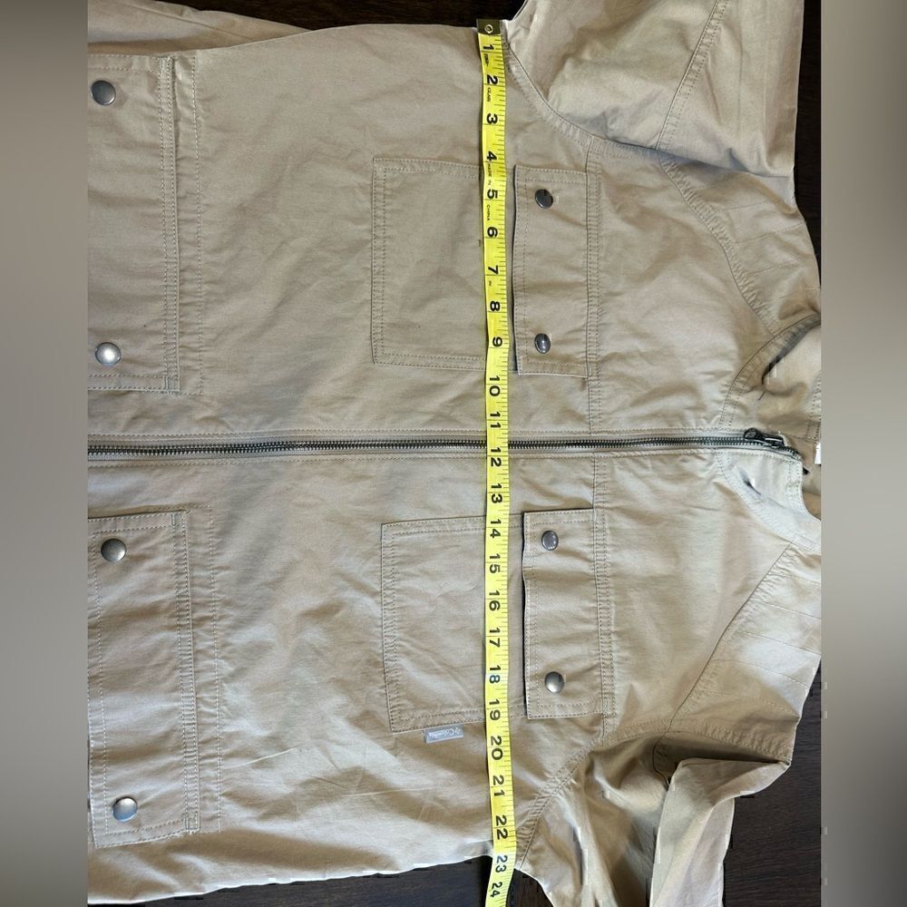 Columbia Women’s Medium Beige Jacket with Pockets - Picture 8 of 8